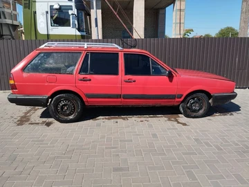 Авто Volkswagen Passat Variant 1985 № 8289835
