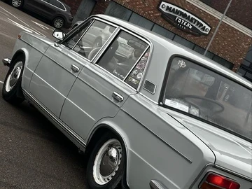 Авто ВАЗ 2103 1974 № 8289836