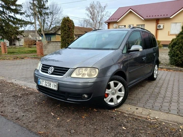 Авто Volkswagen Touran 2006 № 8289847