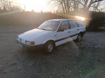 Авто Volkswagen Passat Variant 1991 № 8289877