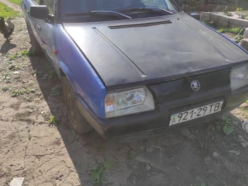Авто Skoda Forman 1992 № 8289950