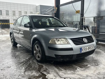 Авто Volkswagen Passat Sedan 2001 № 8289956