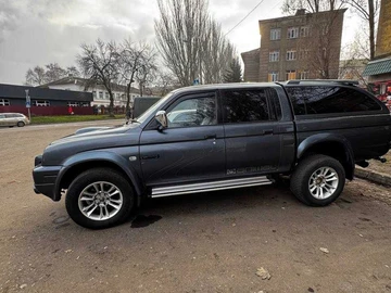 Авто Mitsubishi L 200 2005 № 8289957
