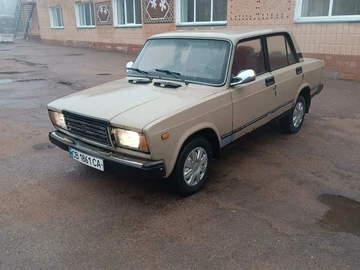Авто ВАЗ 2107 1989 № 8290047