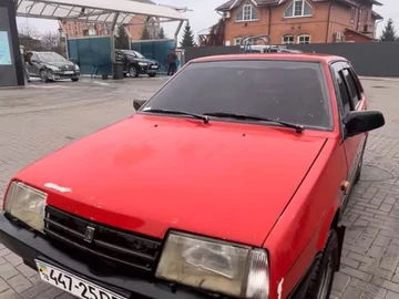 Авто ВАЗ 21099 1993 № 8290349