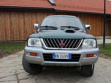 Авто Mitsubishi L 200 2003 № 8290393