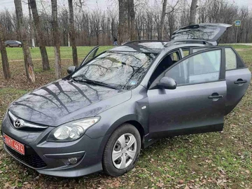 Авто Hyundai I30 2011 № 8290408