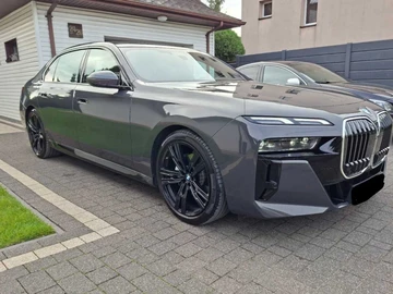 Авто BMW 7 Серия 2023 № 8290419