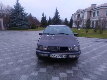 Авто Volkswagen Passat Sedan 1994 № 8290396