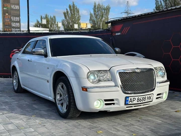 Авто Chrysler 300C 2005 № 8290451