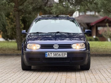 Авто Volkswagen Golf 2000 № 8290469