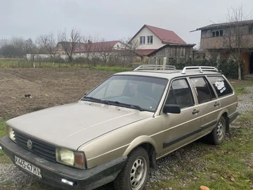 Авто Volkswagen Passat Variant 1987 № 8290693