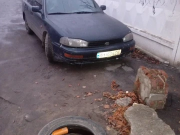 Авто Toyota Avensis Verso 1985 № 8290736