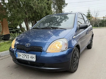 Авто Toyota Yaris 2001 № 8291011