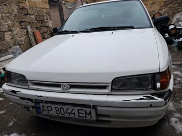 Авто Mazda 323 1993 № 8291038