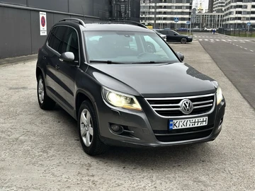 Авто Volkswagen Tiguan 2010 № 8291207
