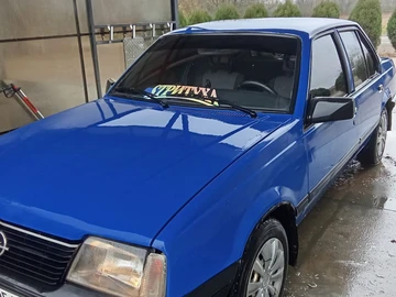 Авто Opel Admiral 1988 № 8291731
