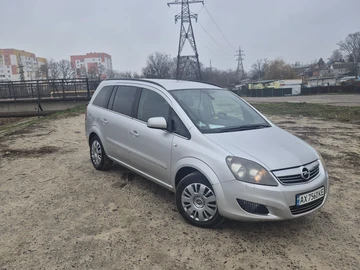 Авто Opel Zafira 2010 № 8292018