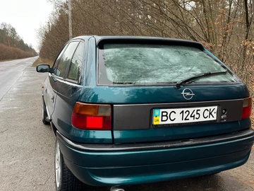 Авто Opel Astra 1977 № 8292130