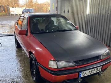 Авто Opel Vectra 1989 № 8292445