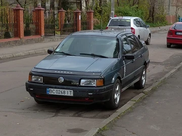 Авто Volkswagen Passat Sedan 1989 № 8292470