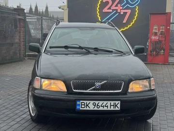 Авто Volvo V40 Kombi 1999 № 8292587
