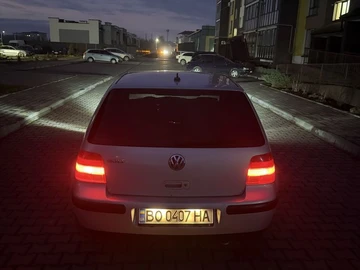 Авто Volkswagen Golf 1998 № 8292636