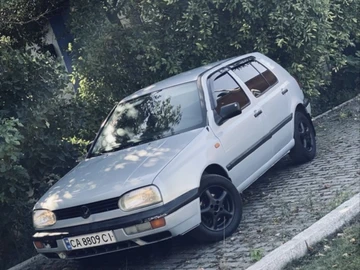 Авто Volkswagen Golf 1997 № 8292645