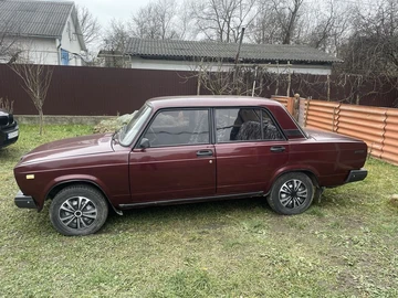 Авто ВАЗ 2107 1995 № 8292716