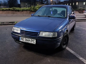Авто Opel Vectra 1990 № 8292917