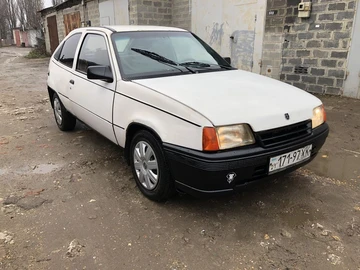 Авто Opel Kadett 1990 № 8292921