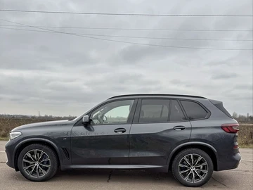 Авто BMW X5 2022 № 8293150