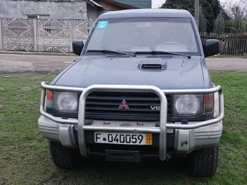 Авто Mitsubishi Pajero 1995 № 8293165