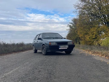 Авто ВАЗ 2109 1992 № 8293406