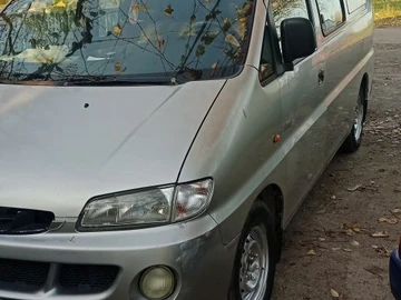 Авто Hyundai H200 1999 № 8293545