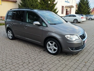 Авто Volkswagen Touran 2007 № 8293591