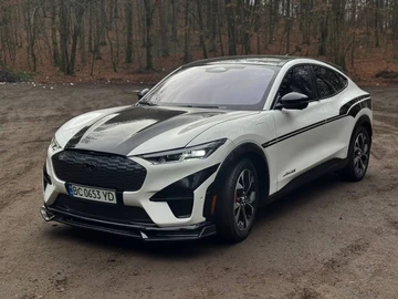 Авто Ford Mustang 2023 № 8293710