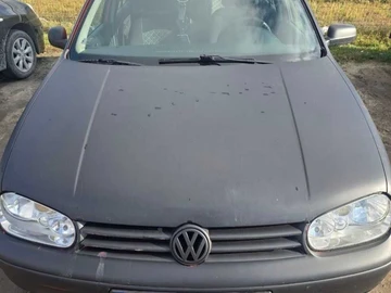 Авто Volkswagen Golf 1999 № 8293765