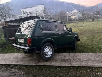 Авто ВАЗ 2121 1999 № 8293743