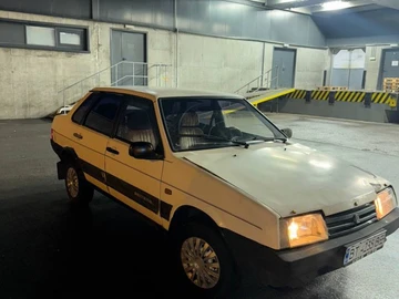 Авто ВАЗ 21099 1995 № 8293884