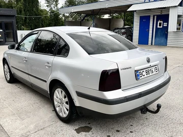 Авто Volkswagen Passat Sedan 1998 № 8293915