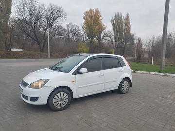 Авто Ford Fiesta 2007 № 8294073