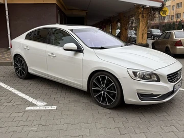 Авто Volvo S60 2016 № 8294324