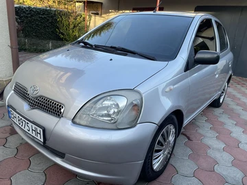 Авто Toyota Yaris 2003 № 8294357