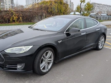 Авто Tesla Model S 2014 № 8294431