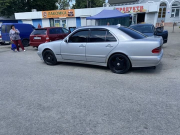 Авто Mercedes E Серия 2000 № 8294449