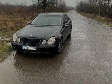 Авто Mercedes 220 2004 № 8294631