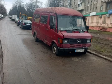 Авто Mercedes Mb 1992 № 8294642
