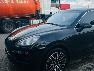 Авто Porsche Cayenne 2011 № 8294708