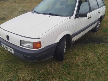 Авто Volkswagen Passat Variant 1991 № 8294728